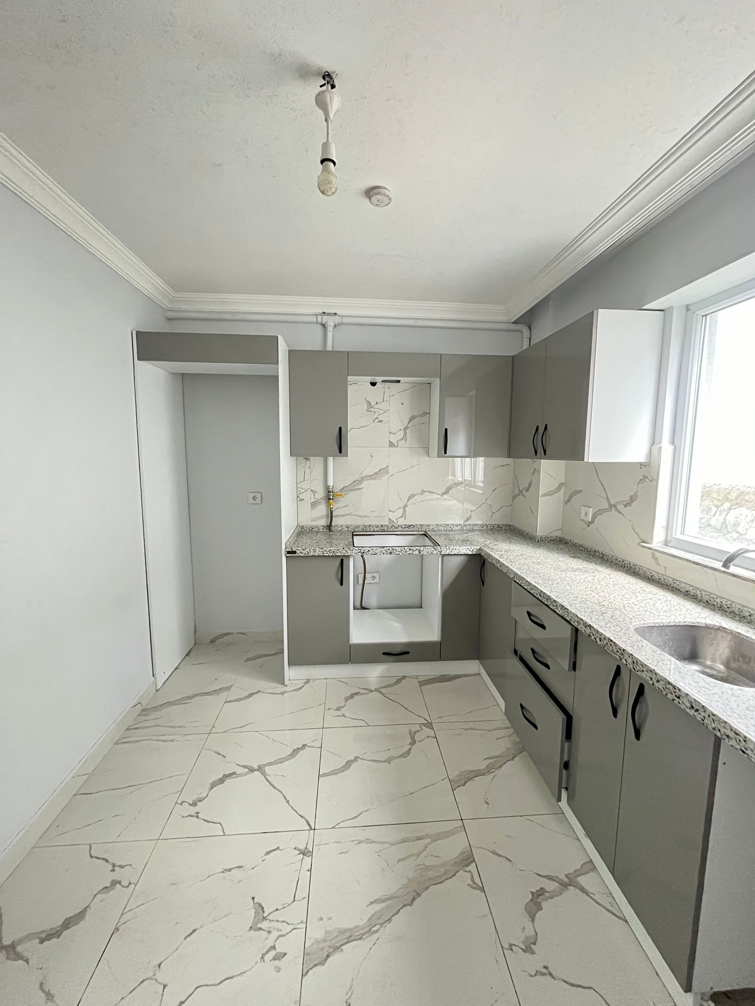 KAVAKLAR MH. 3+1 KİRALIK DAİRE